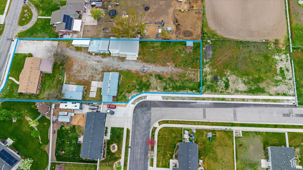 Aerial view of property's location featuring property parcel outlined