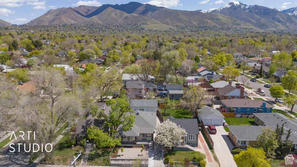 Aerial view with a residential view and a mountain view