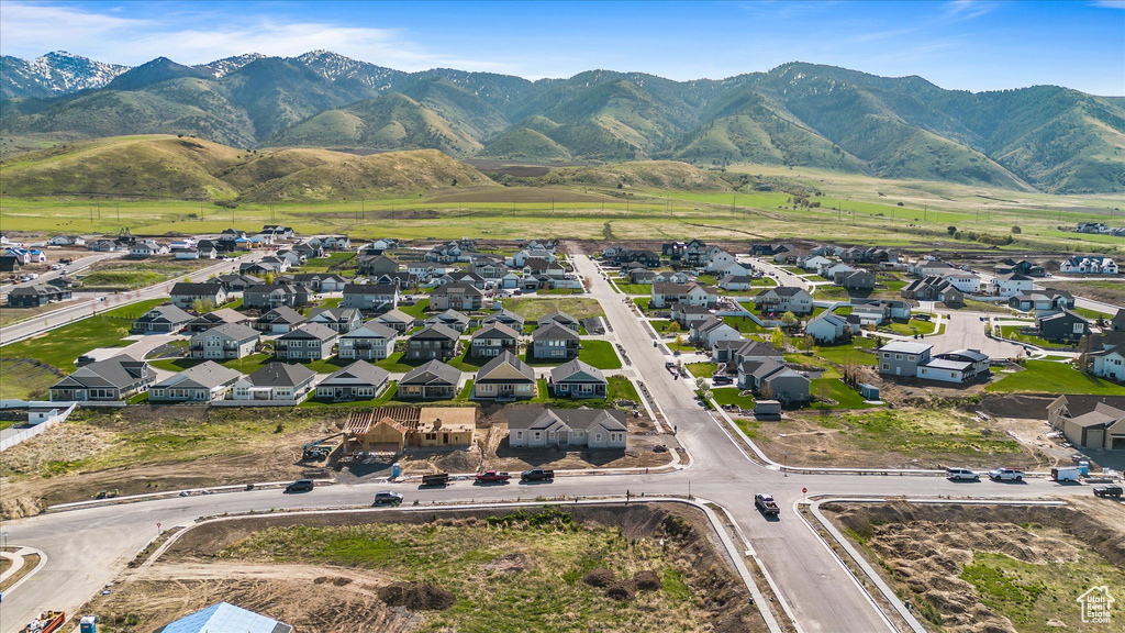Bird's eye view with a residential view and a mountain view