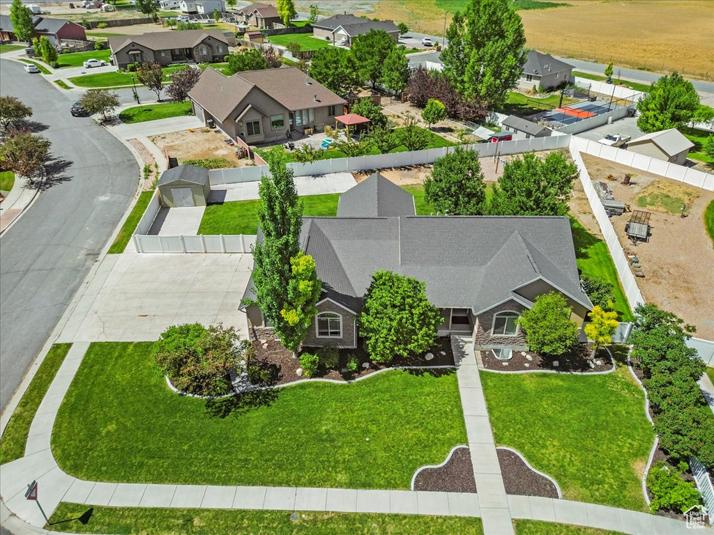 Drone / aerial view featuring a residential view
