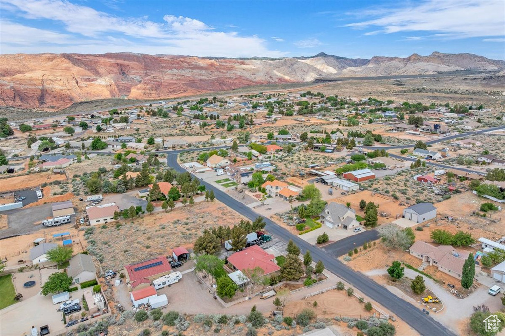 Bird's eye view with a residential view and a mountain view
