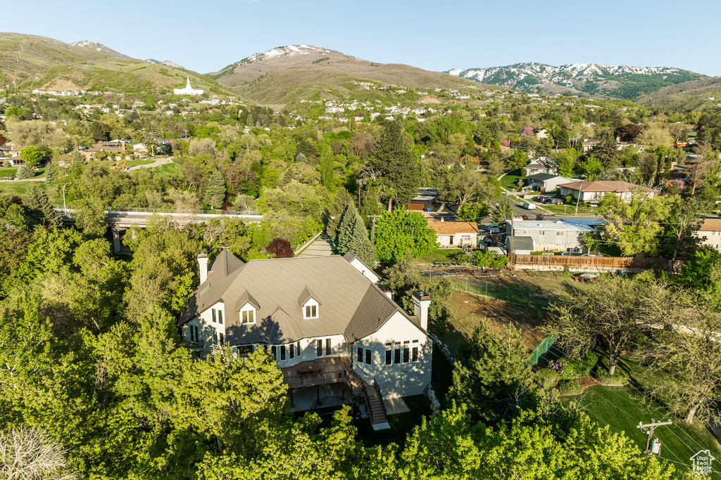 Bird's eye view featuring a mountain view
