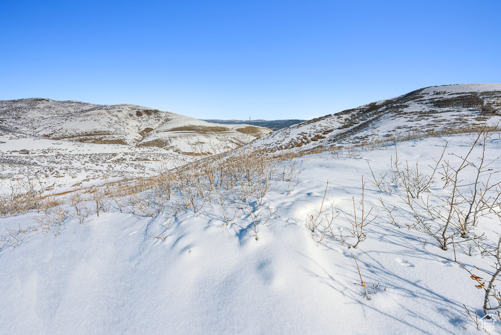 View of mountain feature