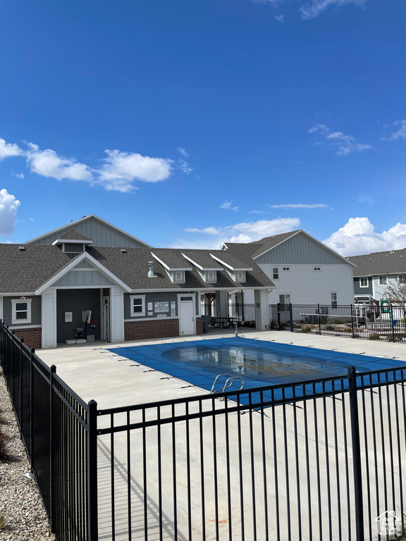 279 E GRACE LN North Salt Lake, UT 84054