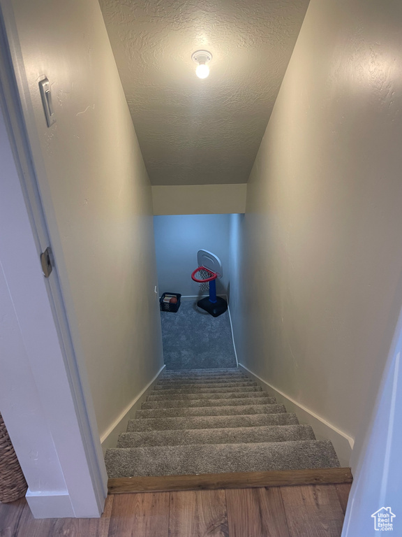 279 E GRACE LN North Salt Lake, UT 84054