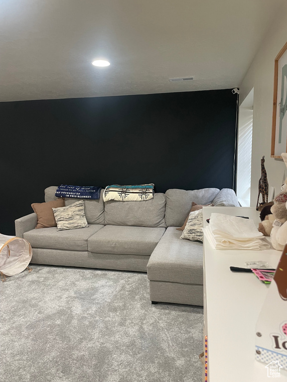 279 E GRACE LN North Salt Lake, UT 84054