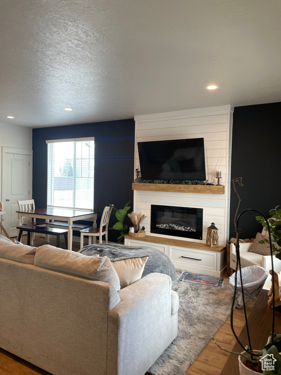 279 E GRACE LN North Salt Lake, UT 84054