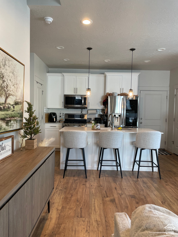 279 E GRACE LN North Salt Lake, UT 84054