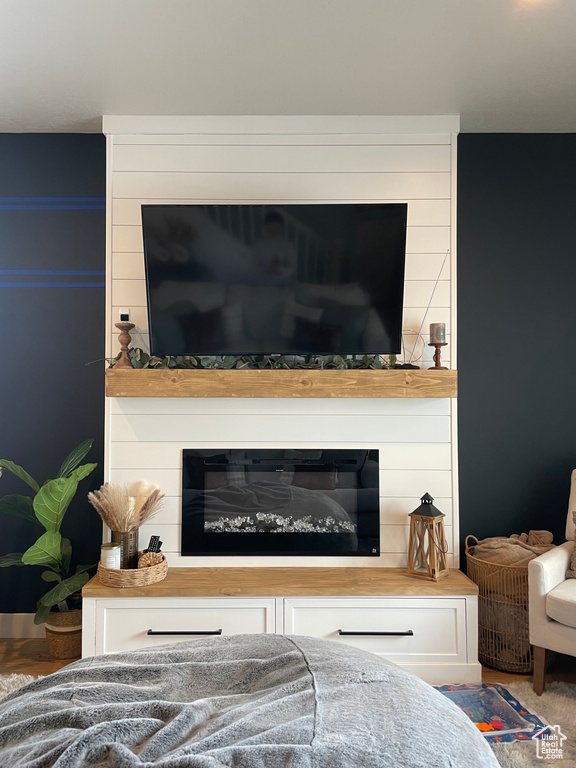 279 E GRACE LN North Salt Lake, UT 84054