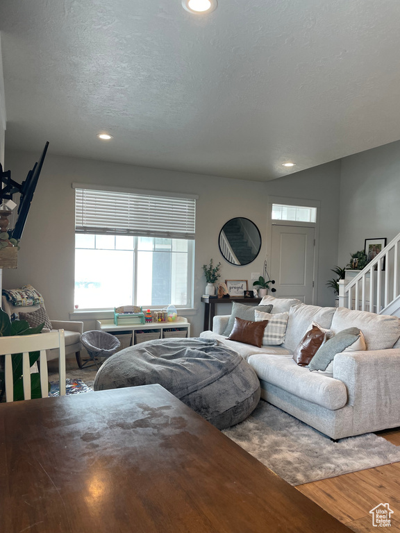 279 E GRACE LN North Salt Lake, UT 84054