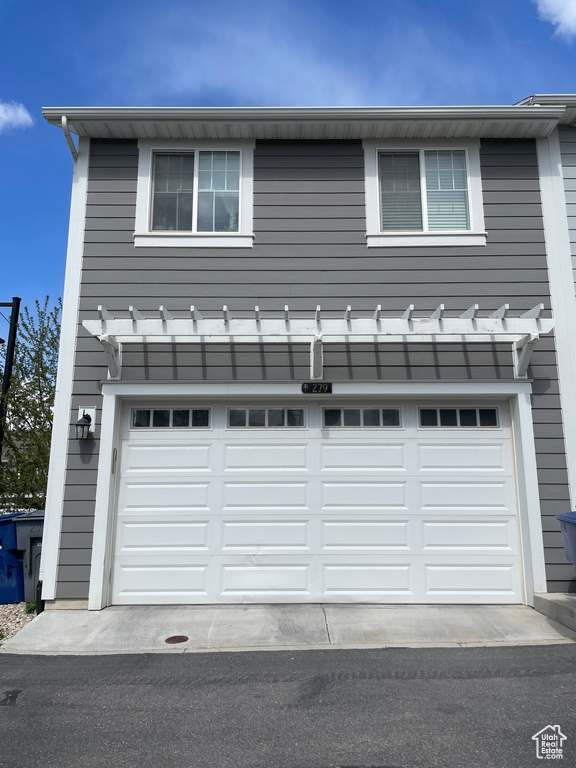 279 E GRACE LN North Salt Lake, UT 84054