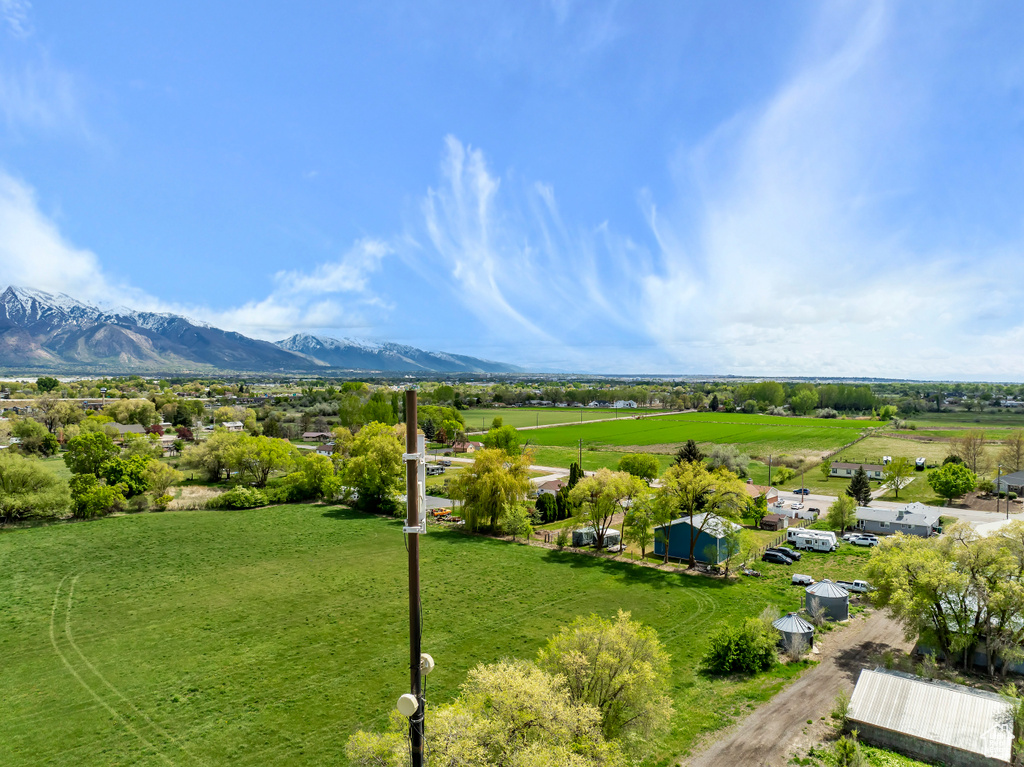 Bird\'s eye view with a mountain view and a rural view