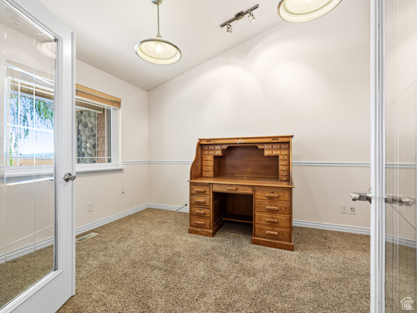 Photo 7 for MLS #2082956 at 565 E Platt Ln #1