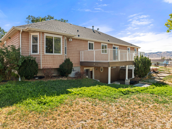 Photo 32 for MLS #2082956 at 565 E Platt Ln #1