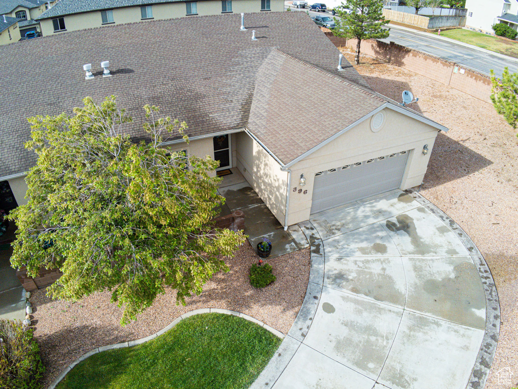 Birds eye view of property