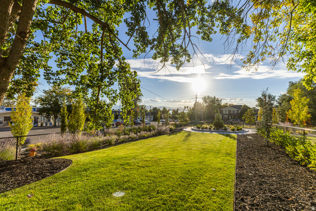 4442 S HOLLADAY PARK LN Holladay, UT 84124