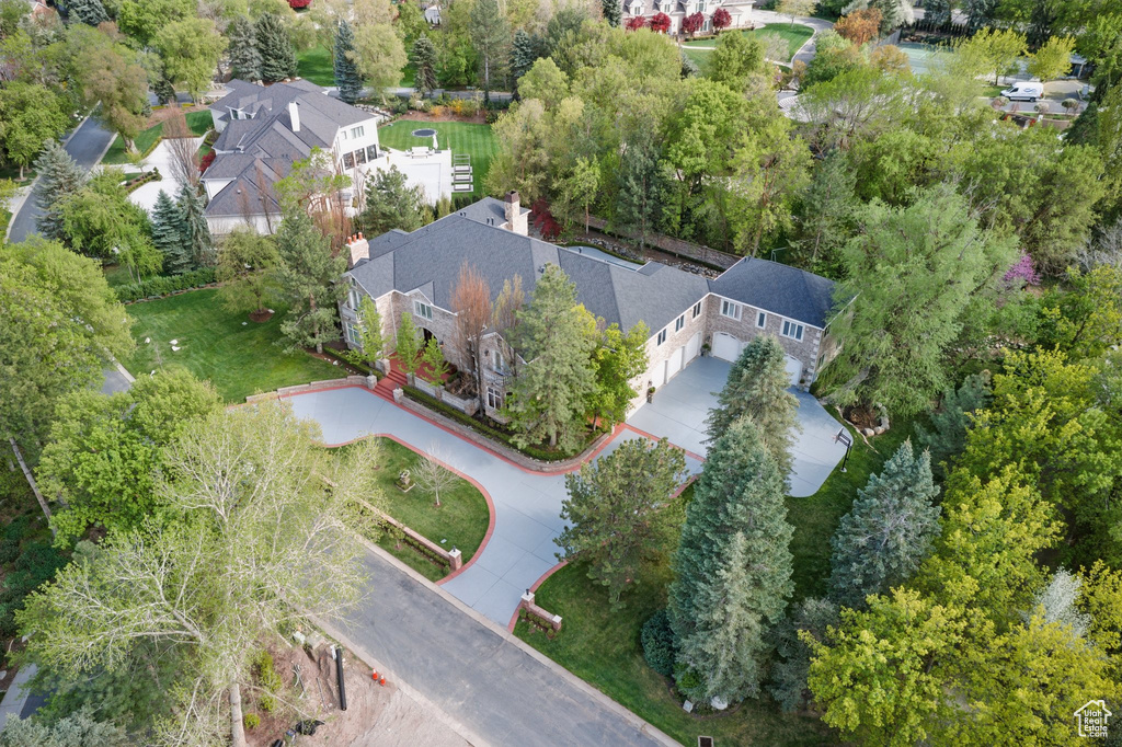 Birds eye view of property