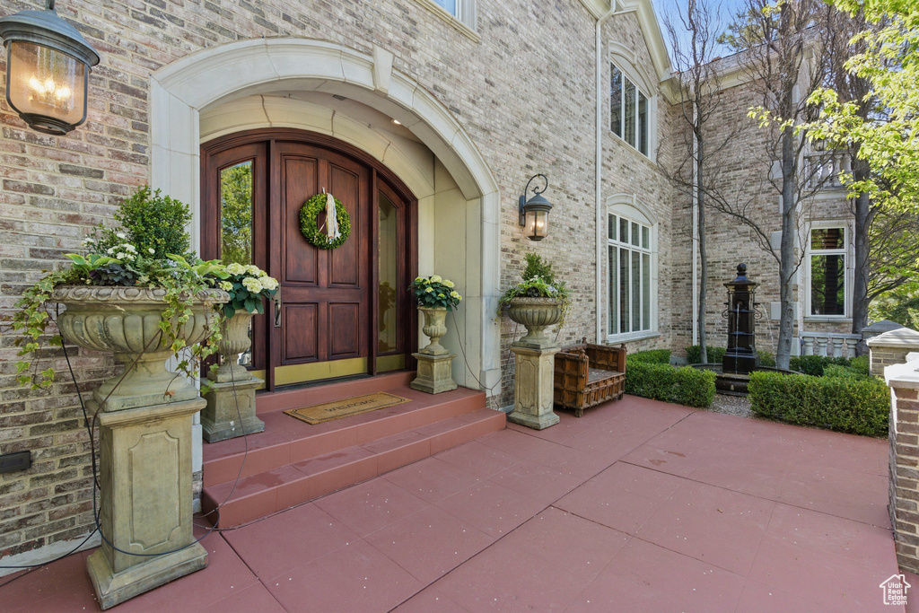 View of property entrance