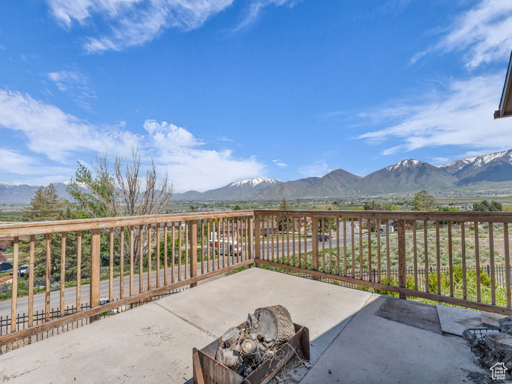 View of patio / terrace with a mountain view
