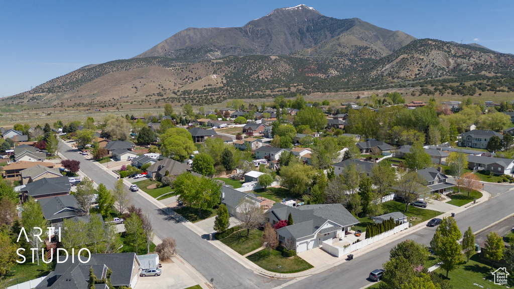 Aerial view featuring a mountain view and a residential view