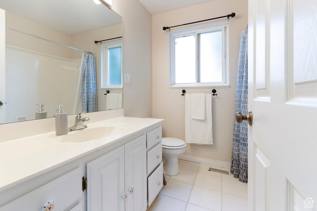 661 E CENTER ST Providence, UT 84332