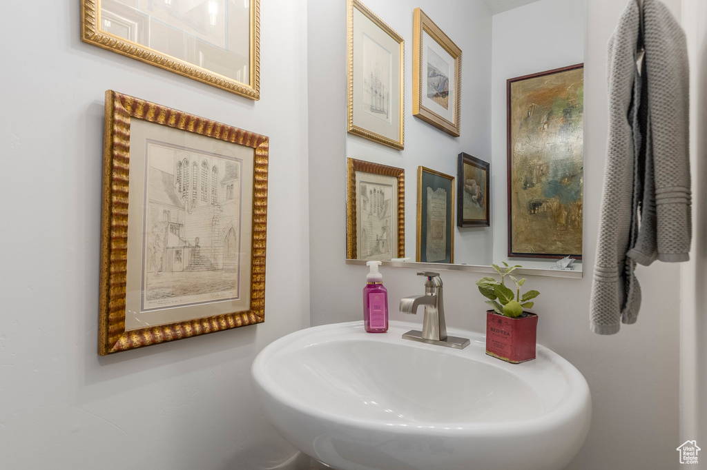Bathroom with a sink