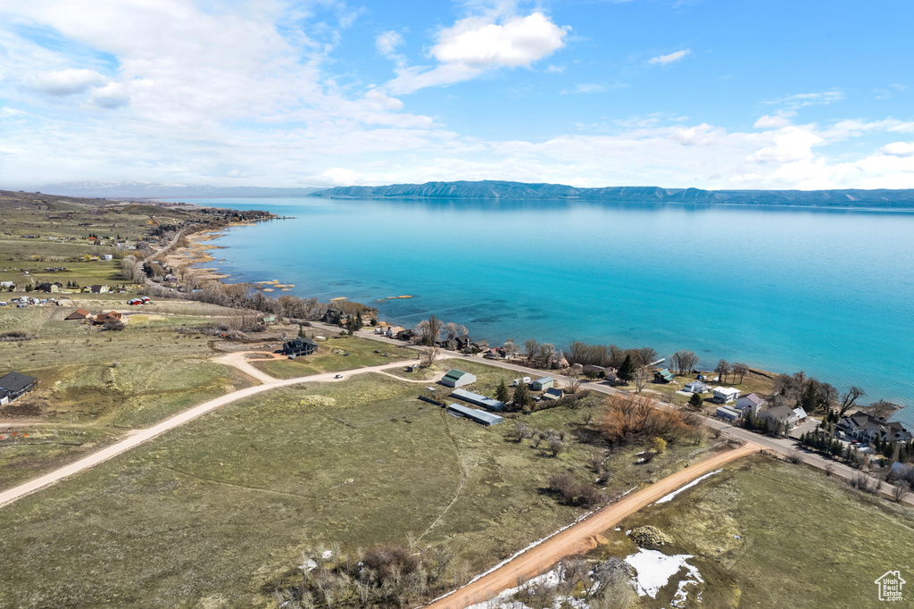 Bird\'s eye view featuring a water view