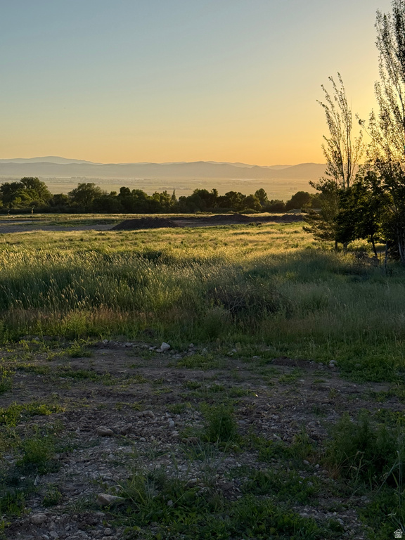 1135 E 245 N Hyde Park, UT 84318