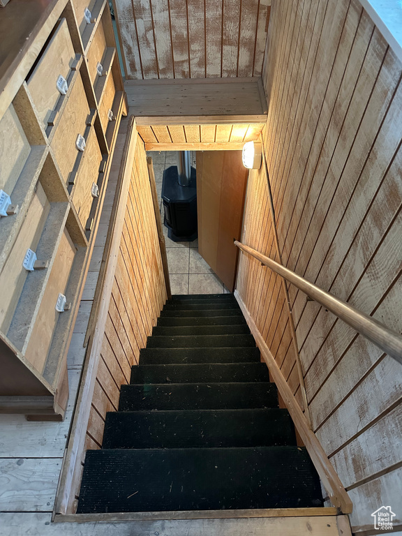 Stairway with wooden walls