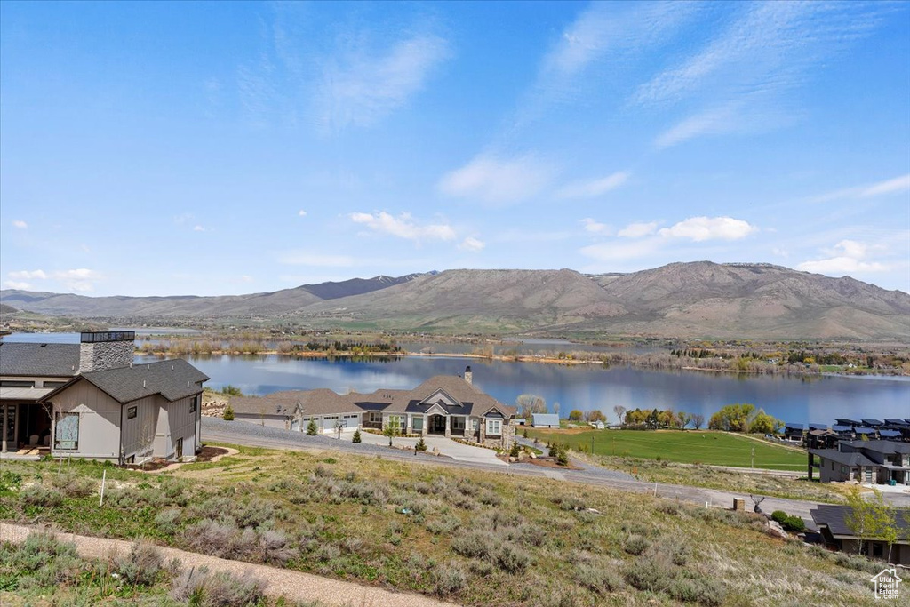 Water view featuring a mountainous background