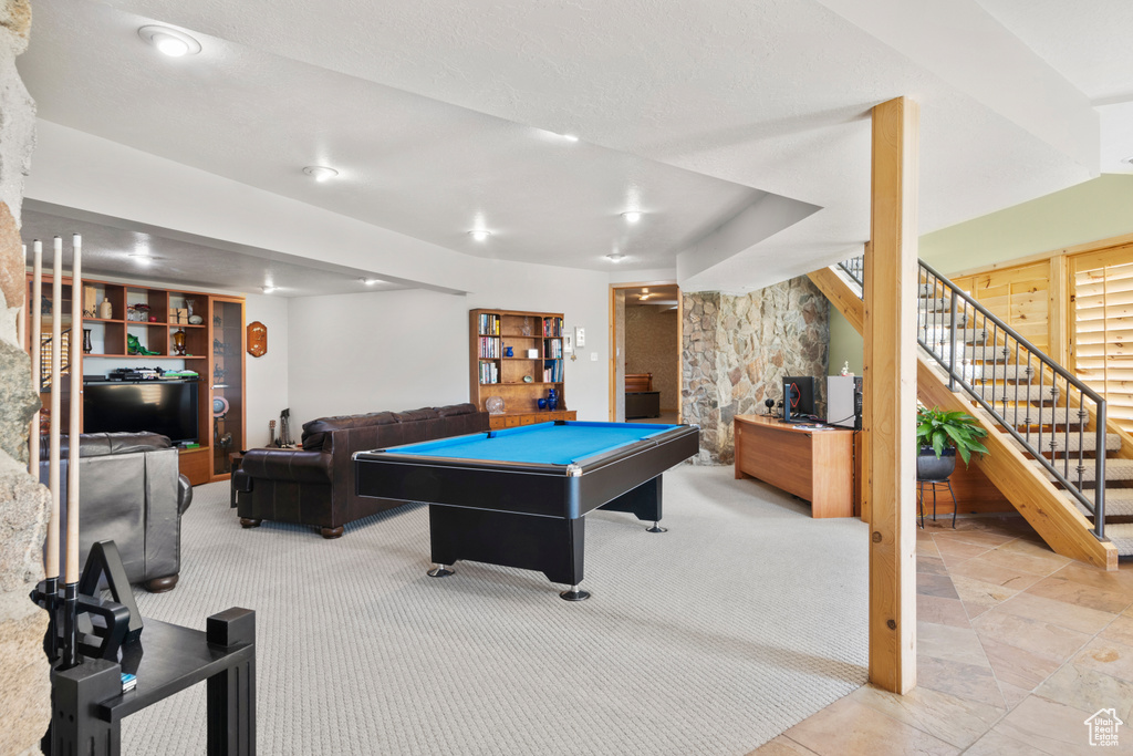 Playroom featuring pool table
