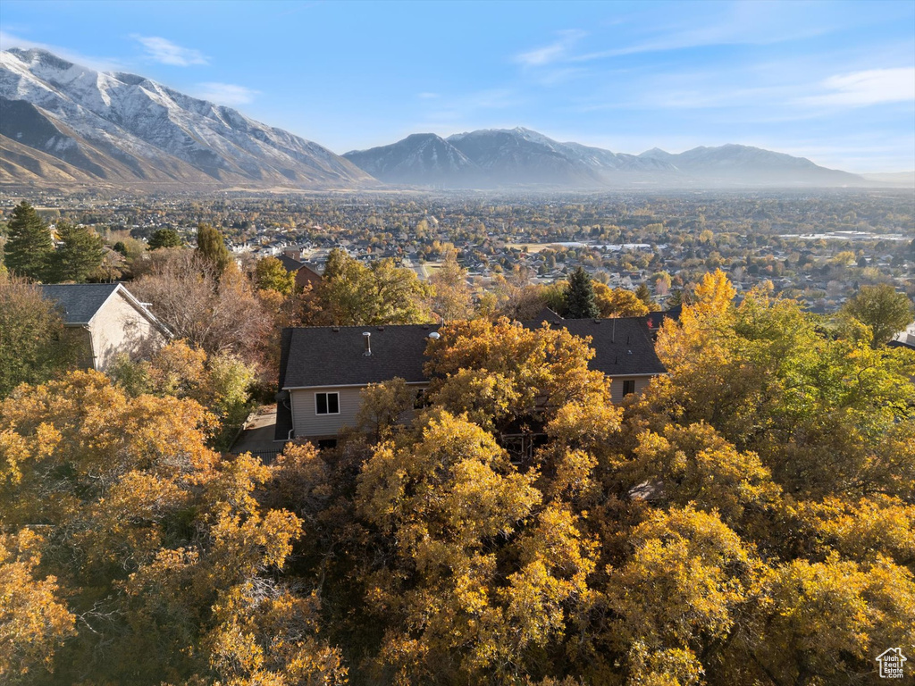 View of mountain feature