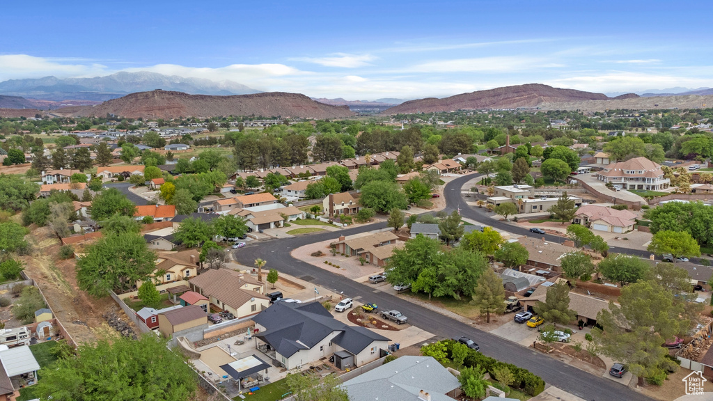 Bird's eye view featuring a residential view and a mountain view