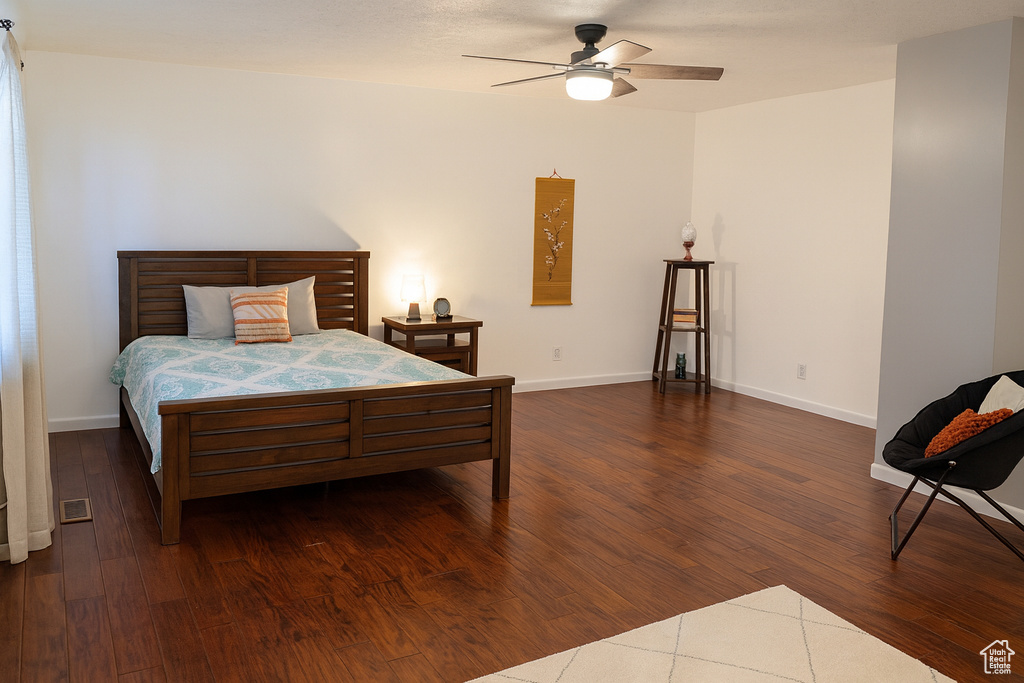 4798 S SAXONY CIR Holladay, UT 84117