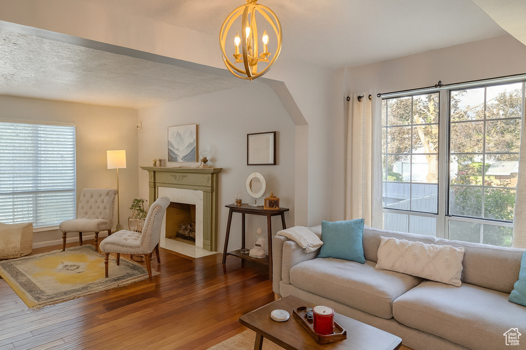 4798 S SAXONY CIR Holladay, UT 84117