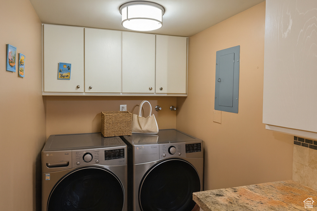 4798 S SAXONY CIR Holladay, UT 84117