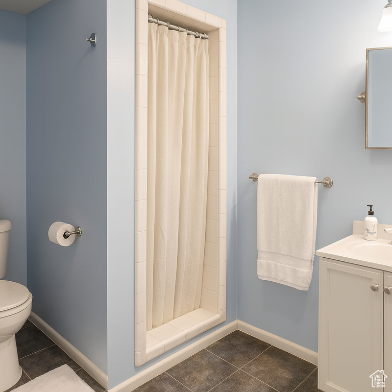 4798 S SAXONY CIR Holladay, UT 84117