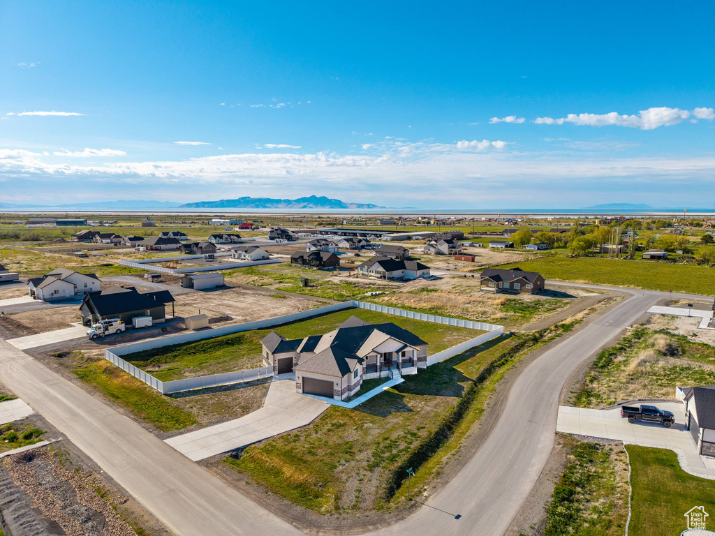 Bird\'s eye view featuring a residential view and a mountain view