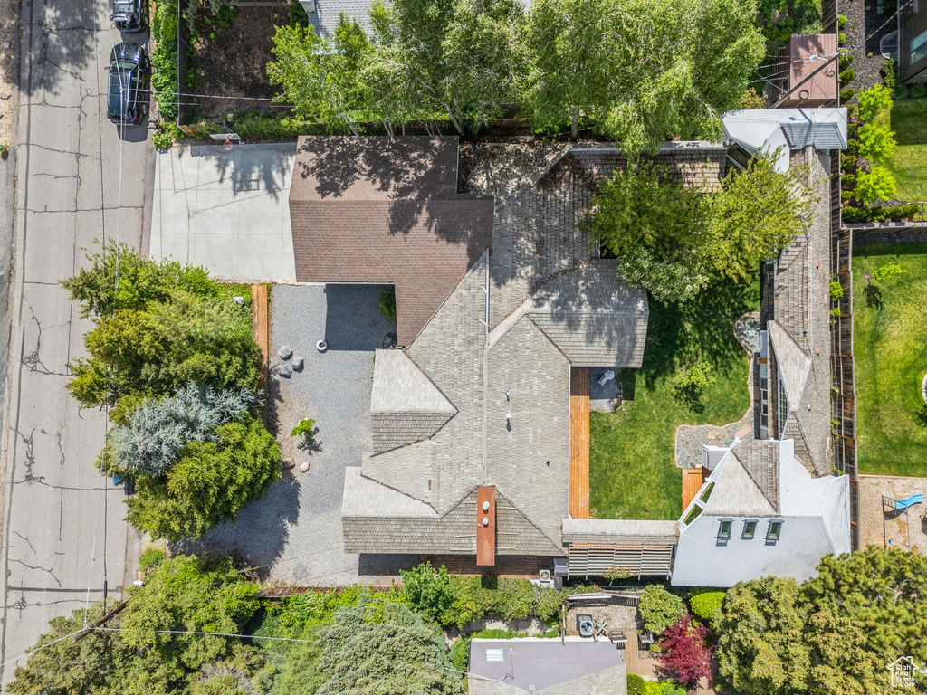 Aerial view of property and surrounding area