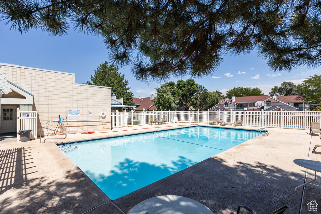 1443 W SPINNAKER ROW Taylorsville, UT 84123