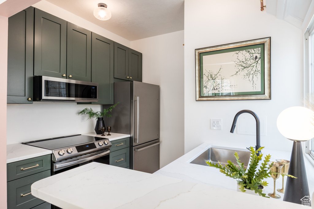 1443 W SPINNAKER ROW Taylorsville, UT 84123