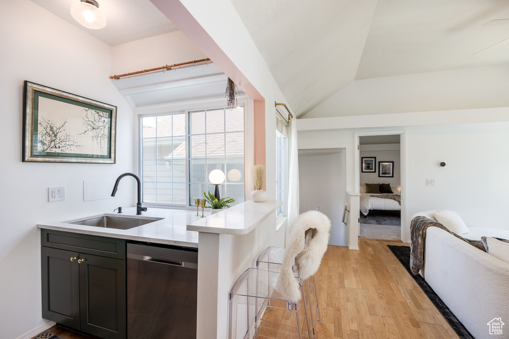 1443 W SPINNAKER ROW Taylorsville, UT 84123