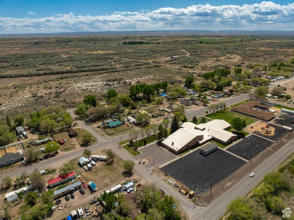Aerial view of property and surrounding area