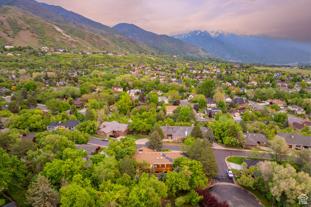 Aerial view featuring a mountain view and a residential view