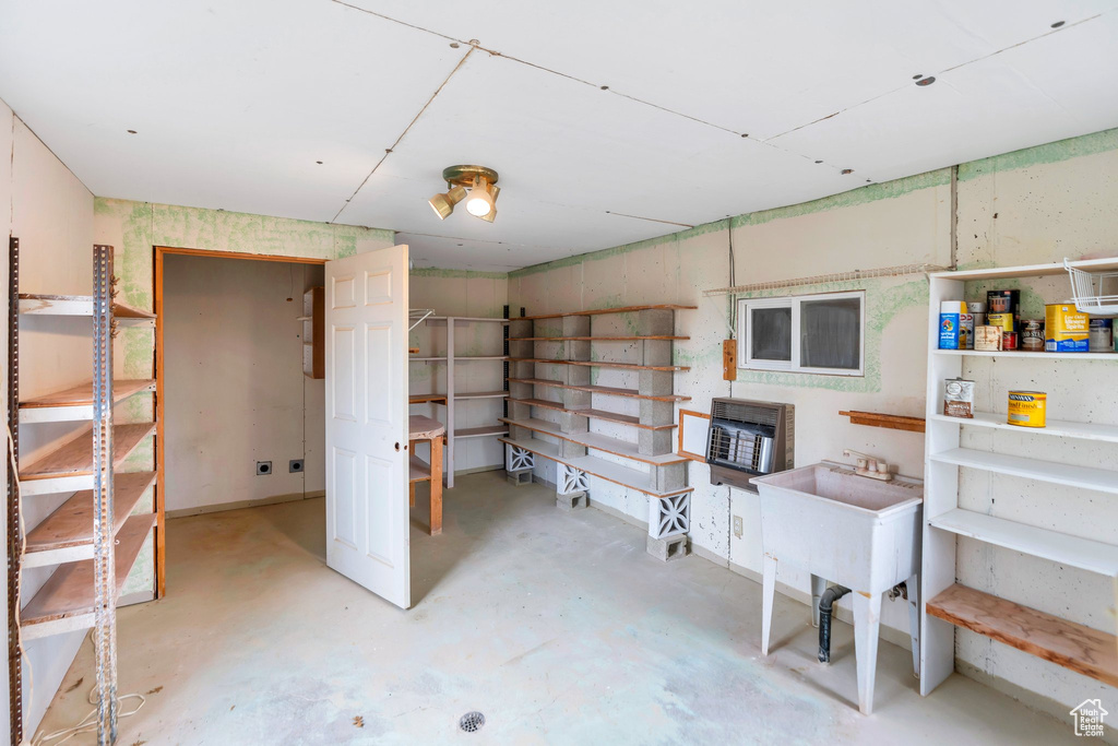 Basement with heating unit