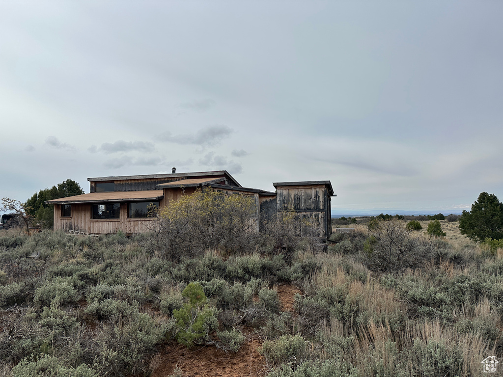 View of side of home