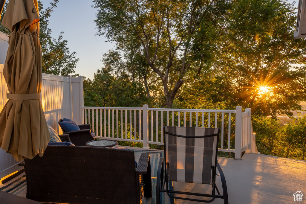 View of patio / terrace with outdoor dining area