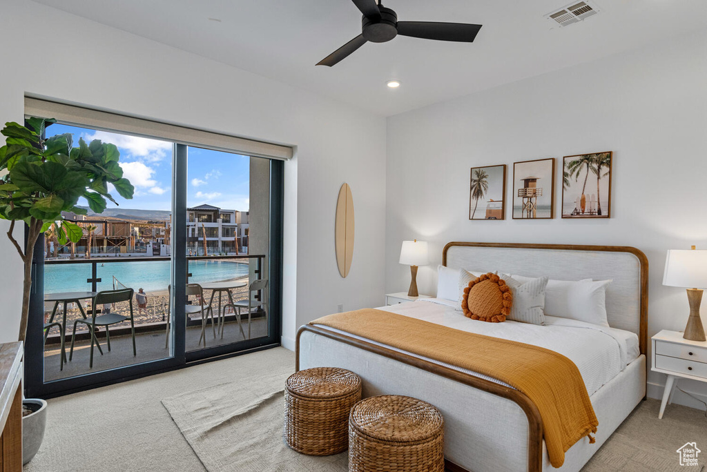 Bedroom featuring carpet floors, access to exterior, recessed lighting, and a ceiling fan