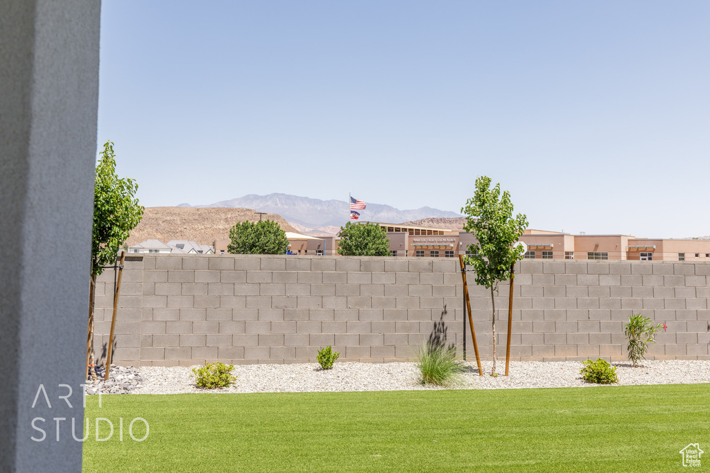 View of yard featuring a mountain view