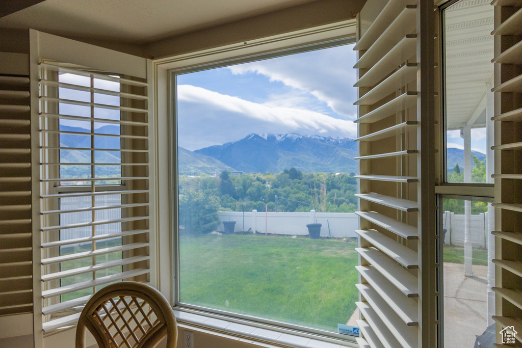 Detailed view of a mountain view